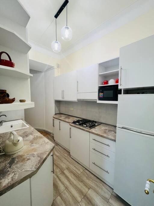 Spacious 2 Bedrooms In The Center Of Erevan Exterior foto