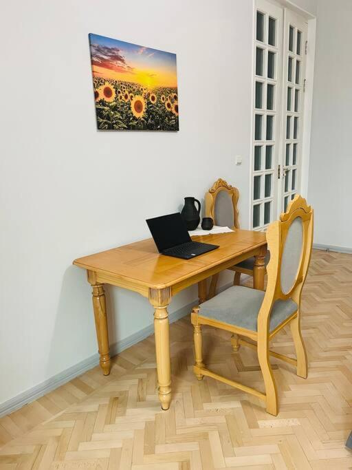 Spacious 2 Bedrooms In The Center Of Erevan Exterior foto