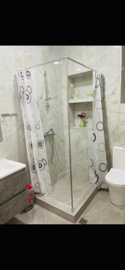 Spacious 2 Bedrooms In The Center Of Erevan Exterior foto