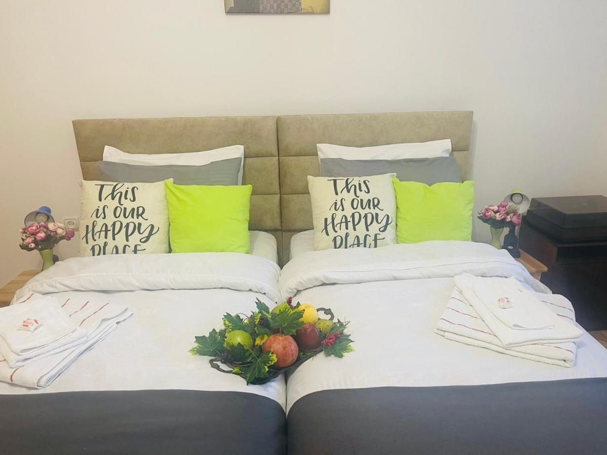 Spacious 2 Bedrooms In The Center Of Erevan Exterior foto